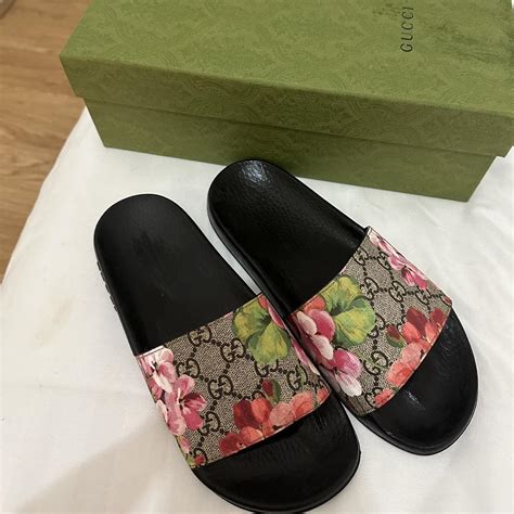 gucci flower slides size 8
